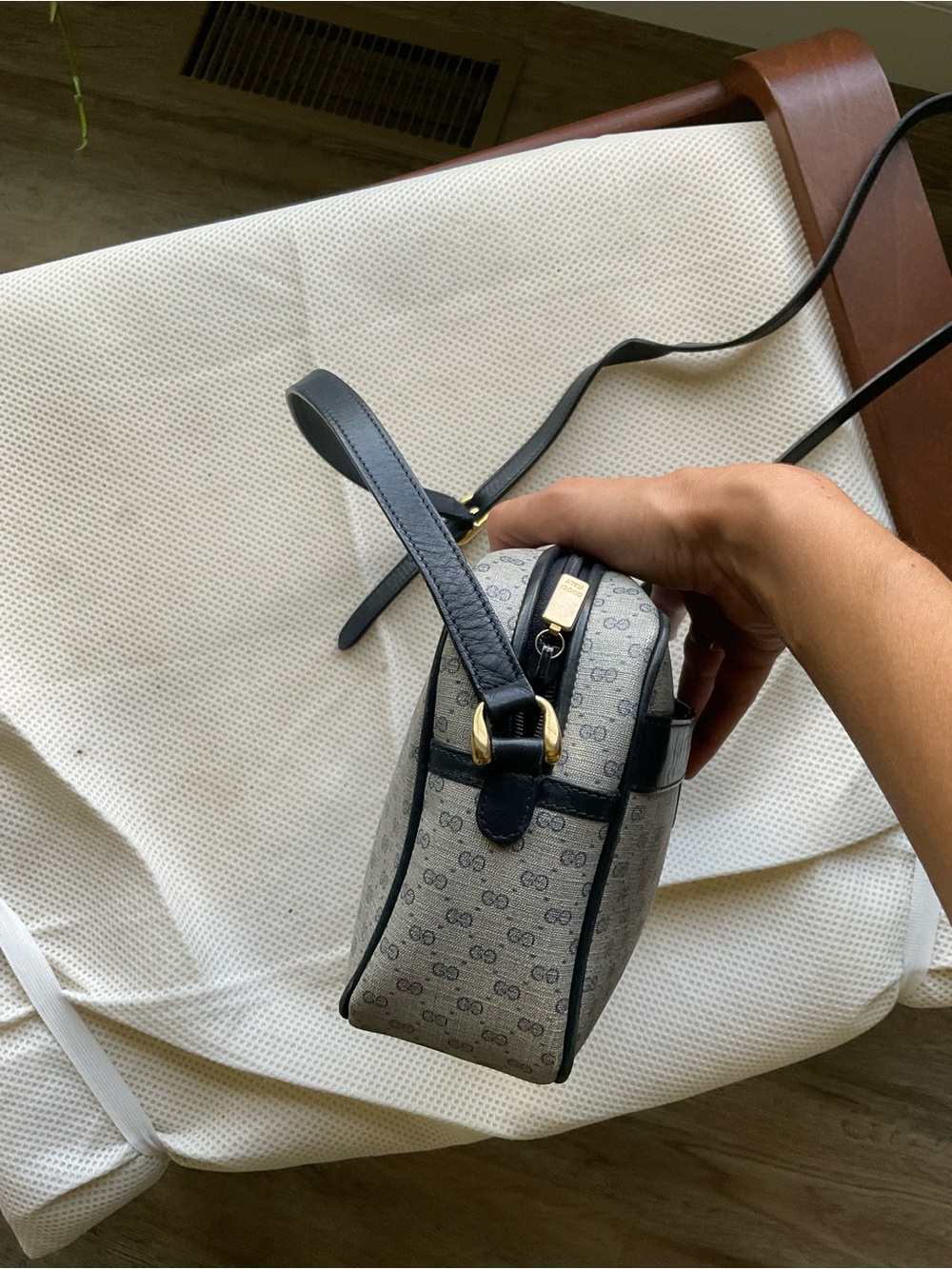 Gucci Bag - Picture 7 of 12